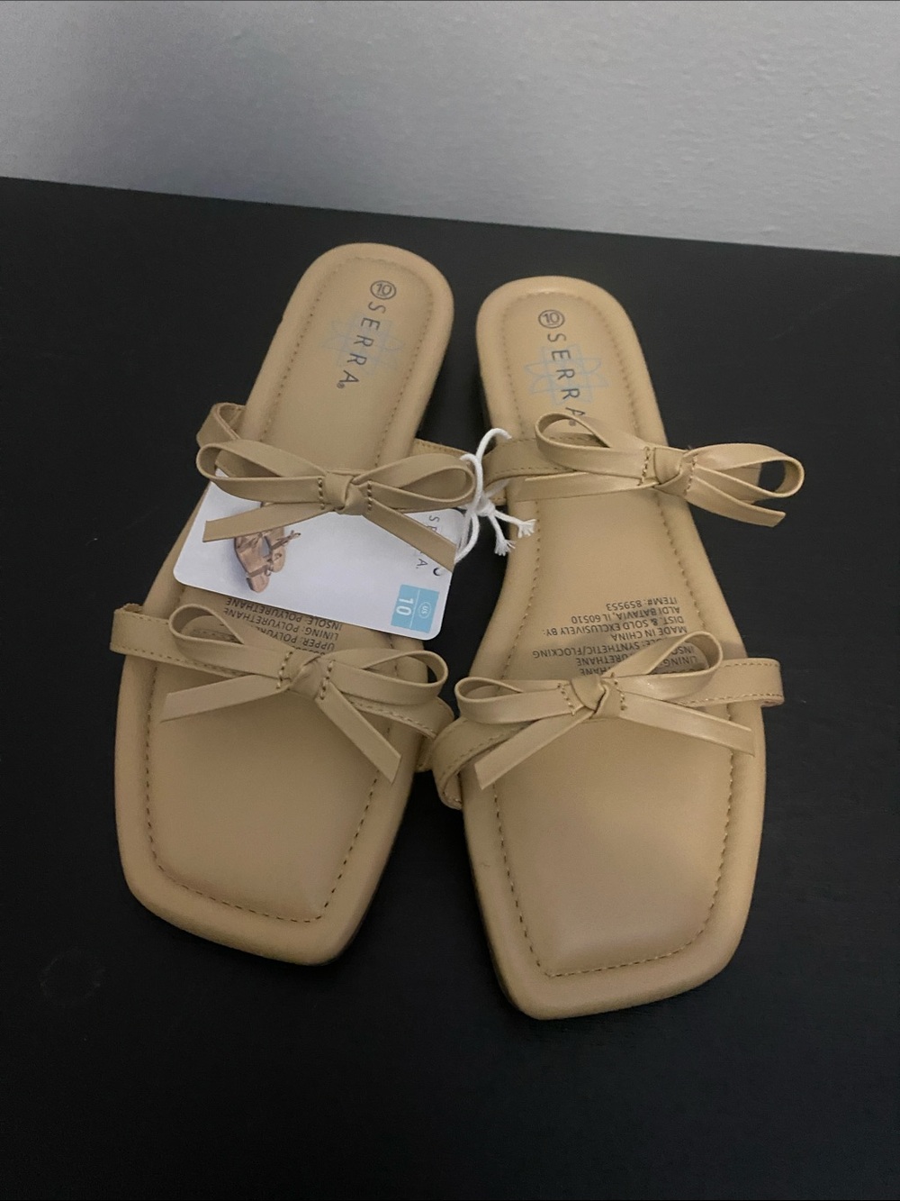Sandals - Picture 7 of 10